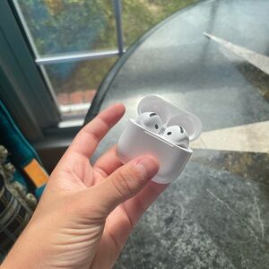 White Wireless Earbuds with Charging Case